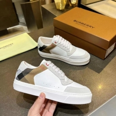 Burberry Low Shoes